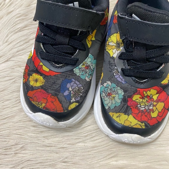 Adidas Infant Girl Baby Black Floral FortaRun Velcro Strap Running Shoes Sneaker - Picture 4 of 10